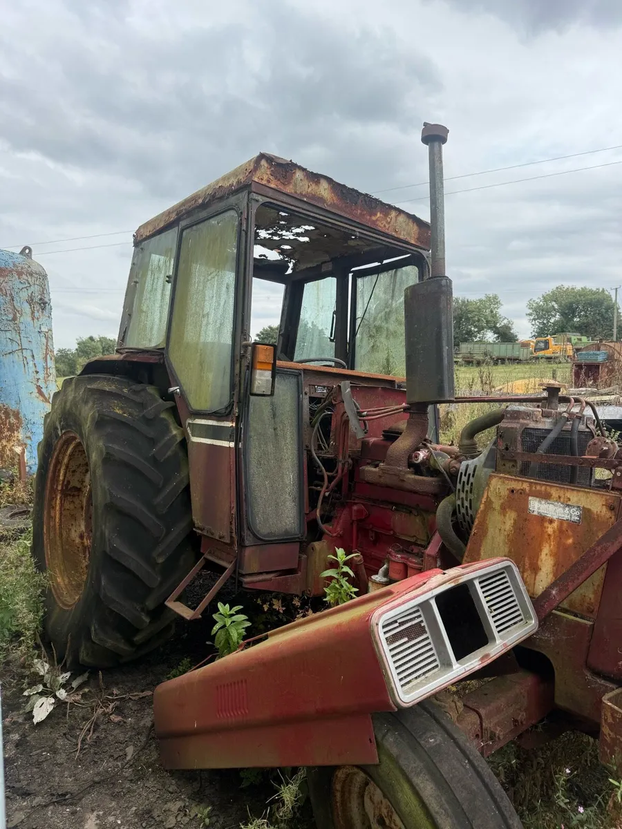 International 785 needs restoration - Image 2