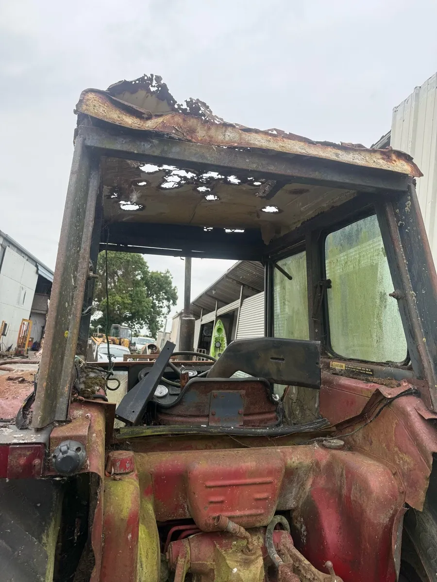 International 785 needs restoration - Image 3