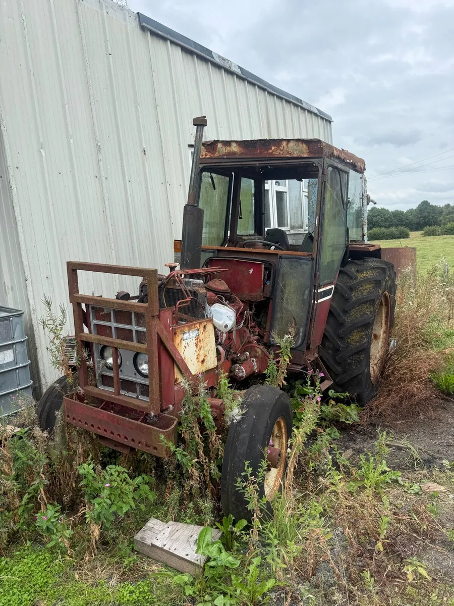 International 785 needs restoration - Image 1