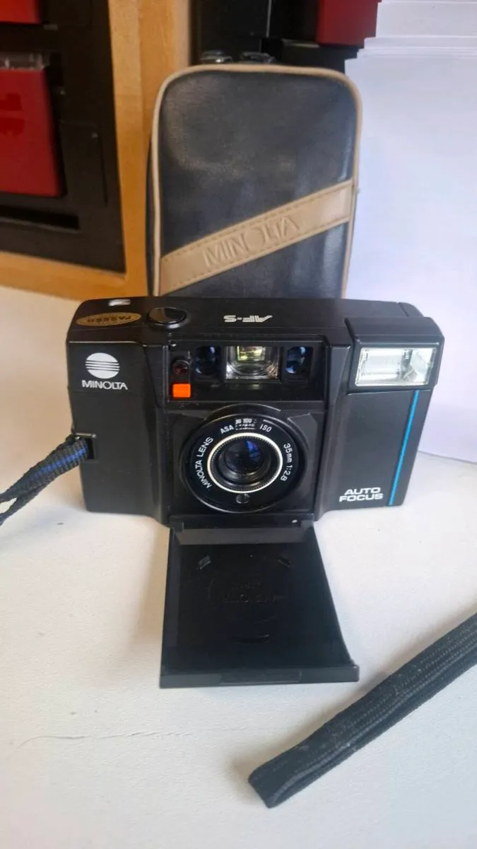 3x Cameras and voice recorder - Image 3