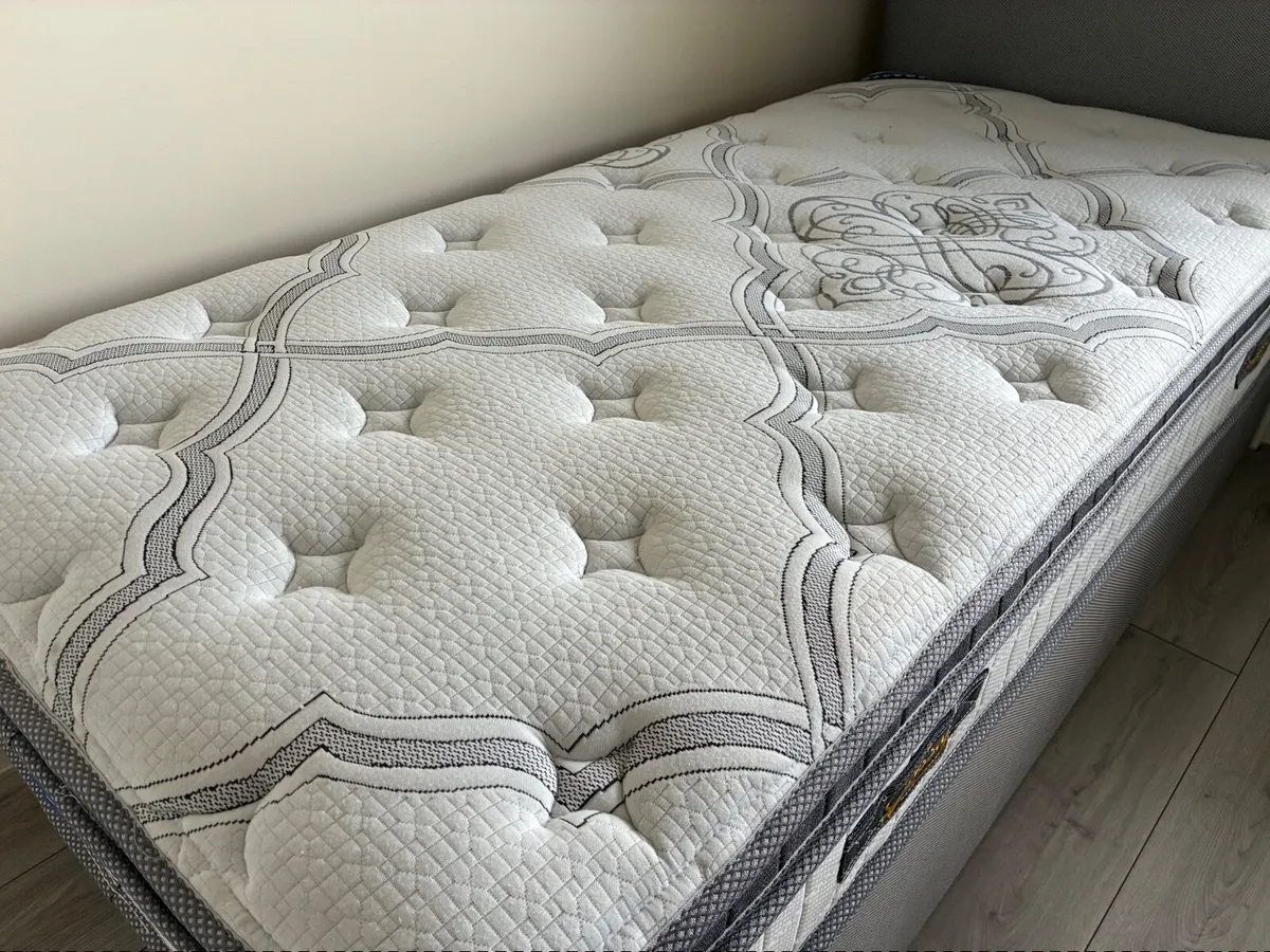 Single beds like brand new - Image 3