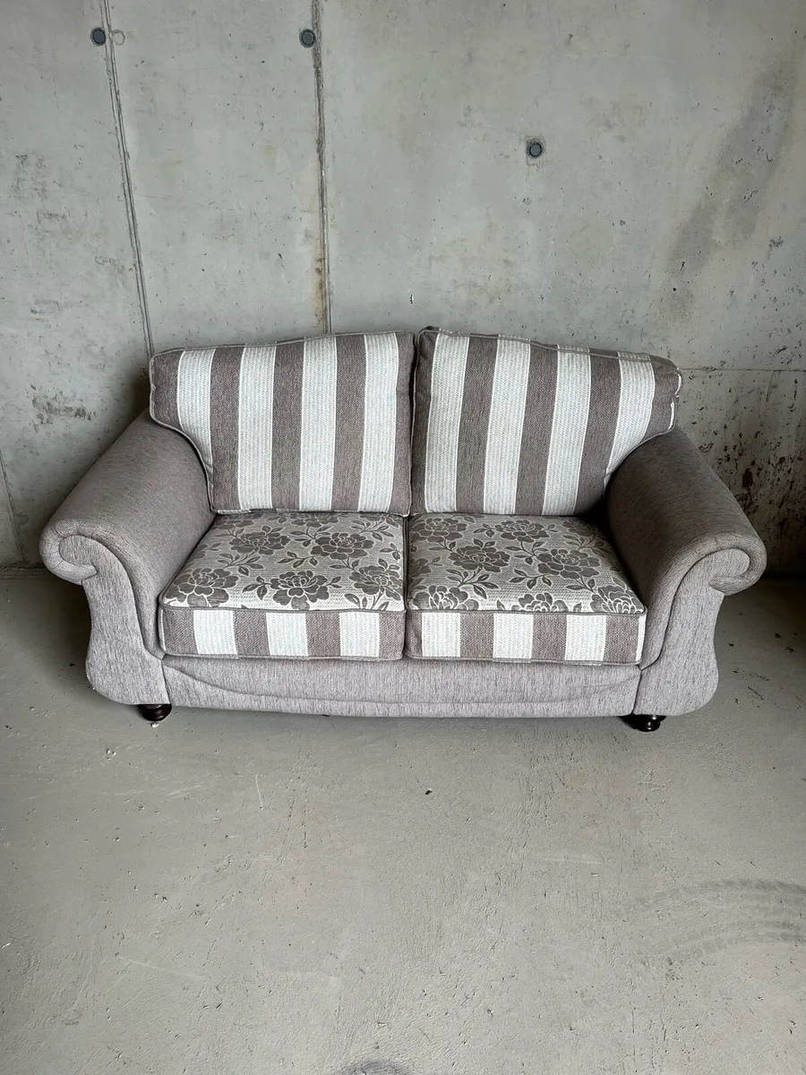 3 Piece couch - Image 1