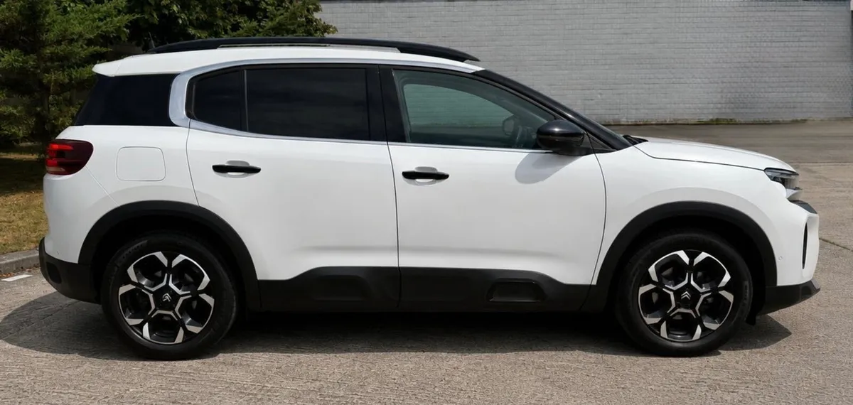 2025 Citroen C5 Aircross Automatic - Image 3