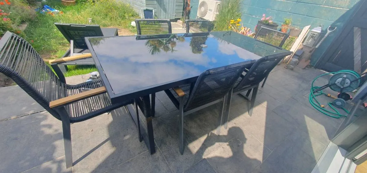 Garden table and chairs - Image 4