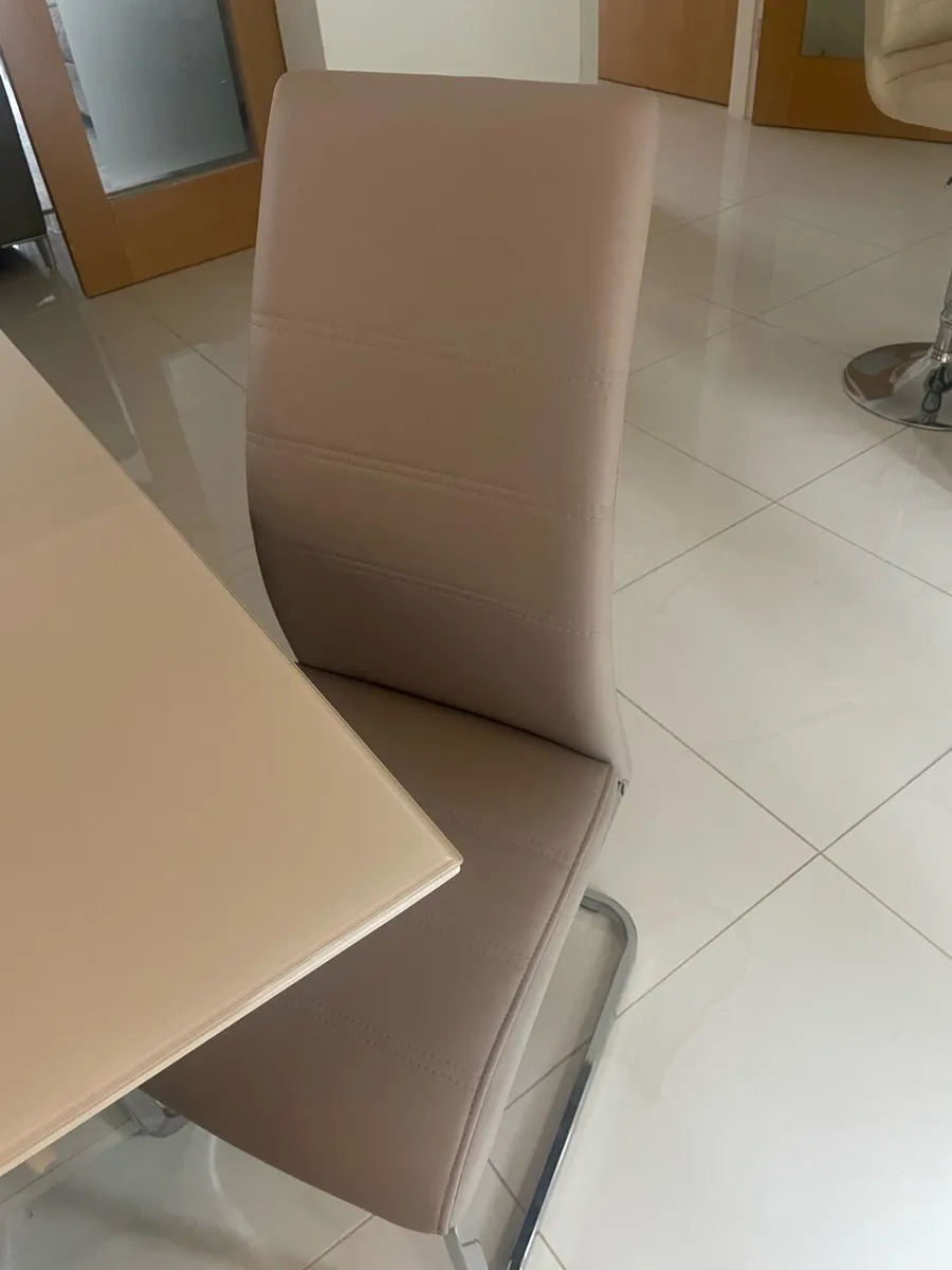 Kitchen Chairs - Image 3