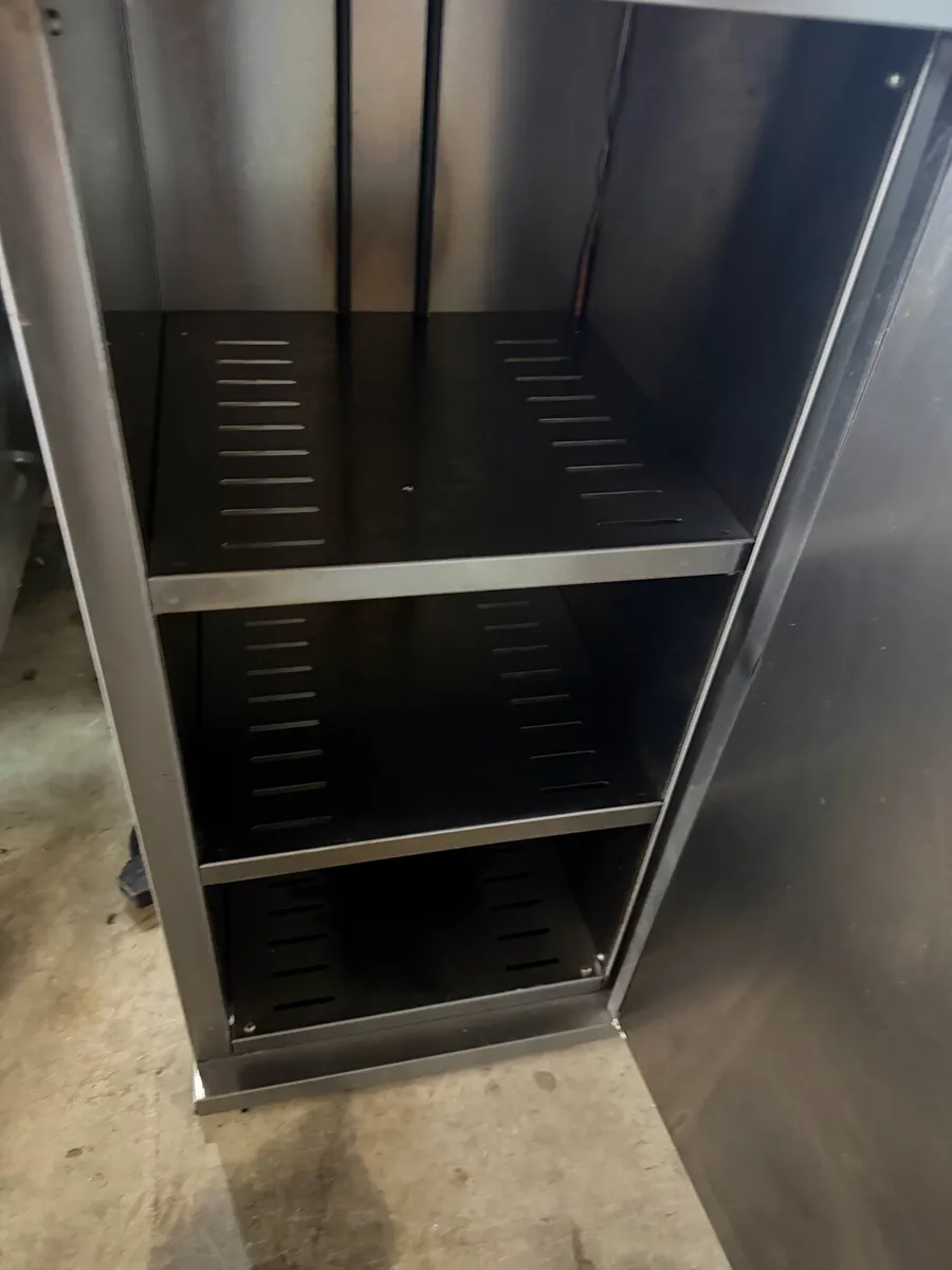 Hot cupboard - Image 2