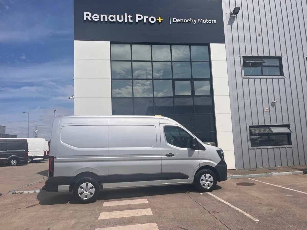 Renault Master LM35 dCi 130 Start - High Spec - Image 4