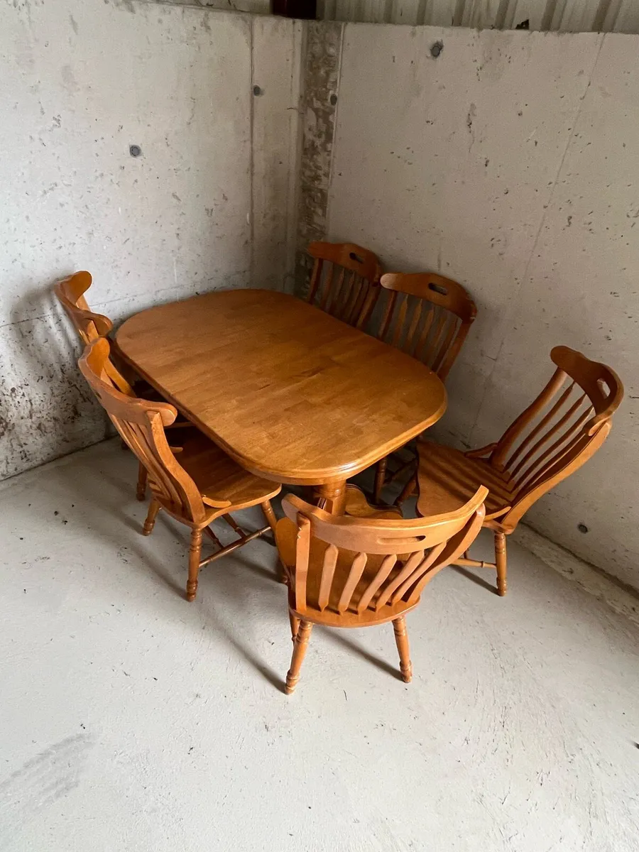 Kitchen table with 6 chairs - Image 1