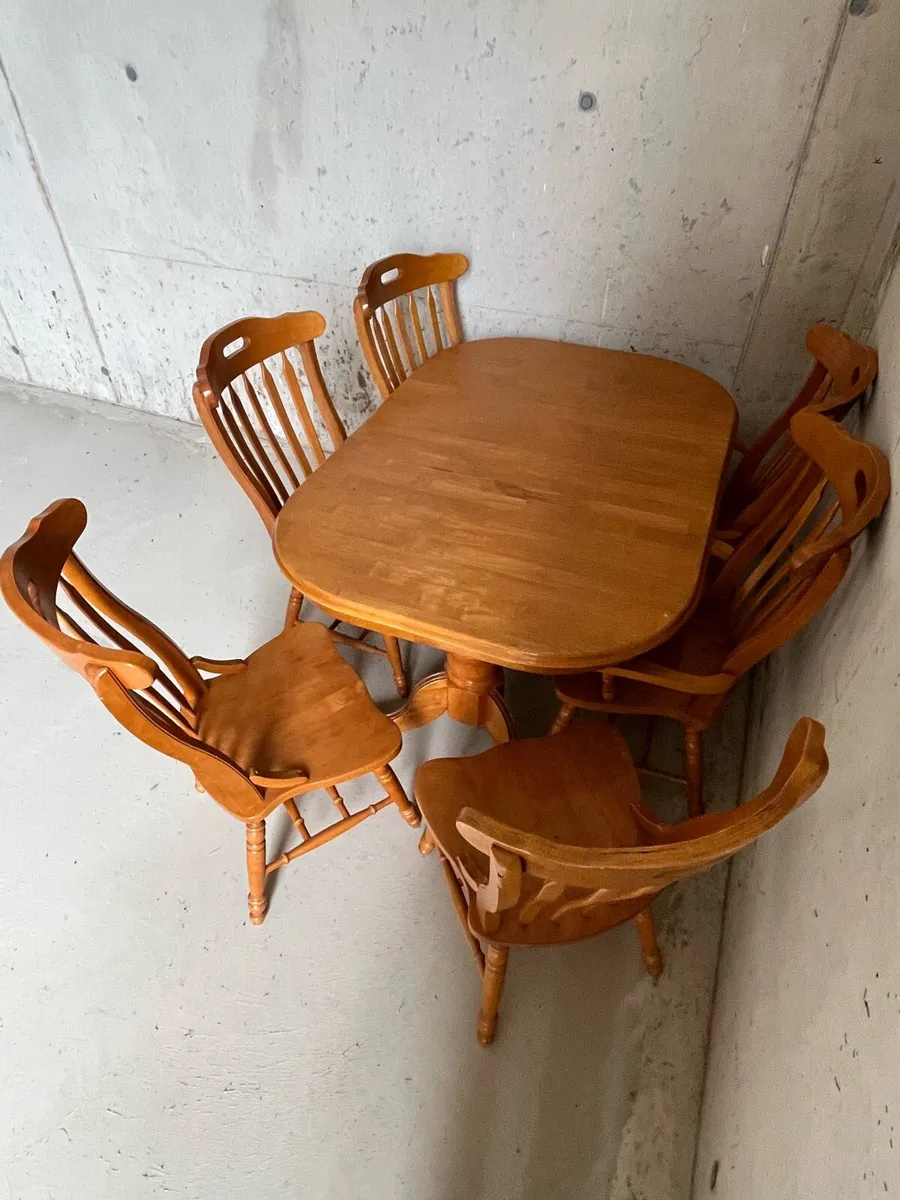 Kitchen table with 6 chairs - Image 2