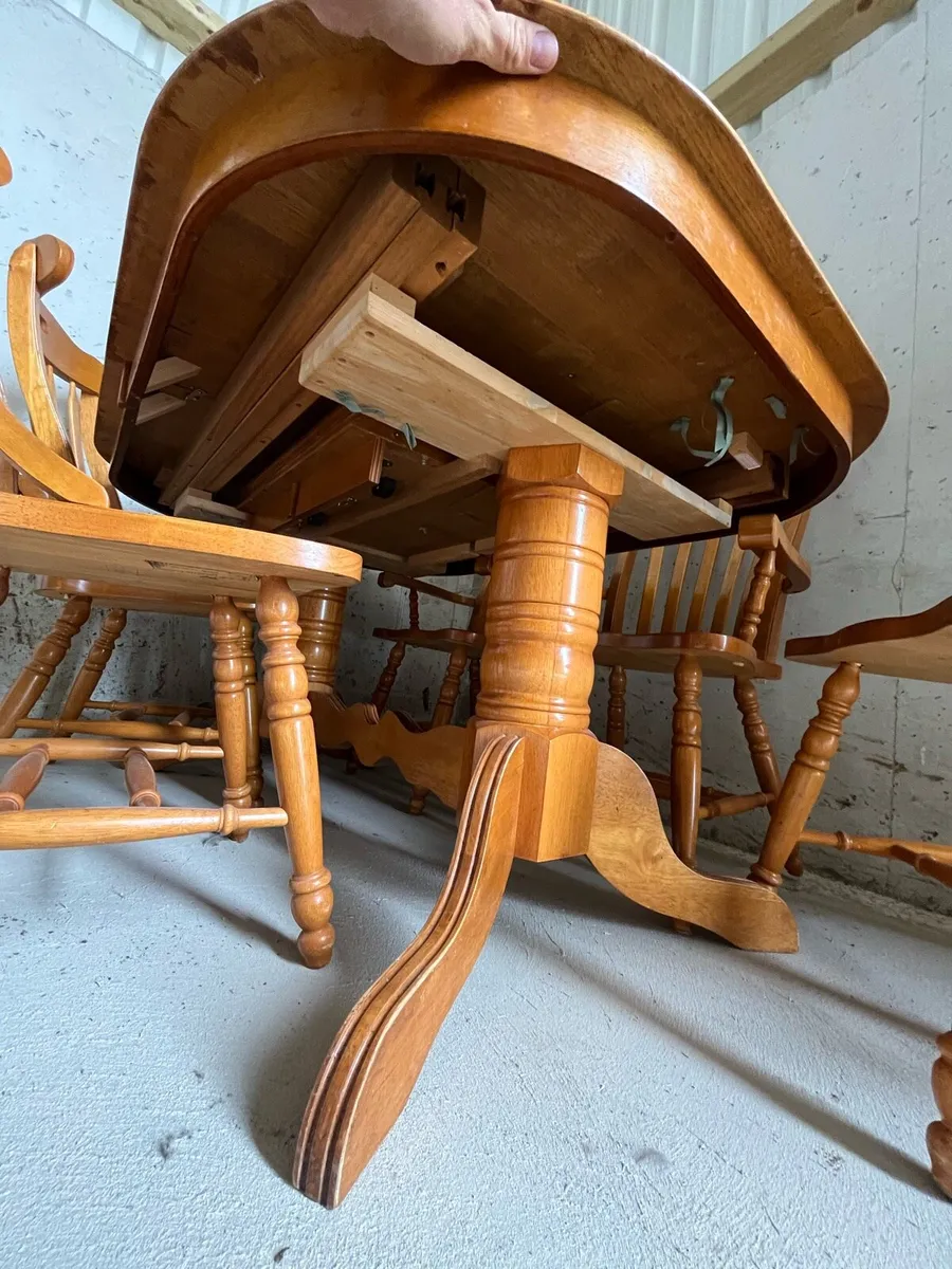 Kitchen table with 6 chairs - Image 4