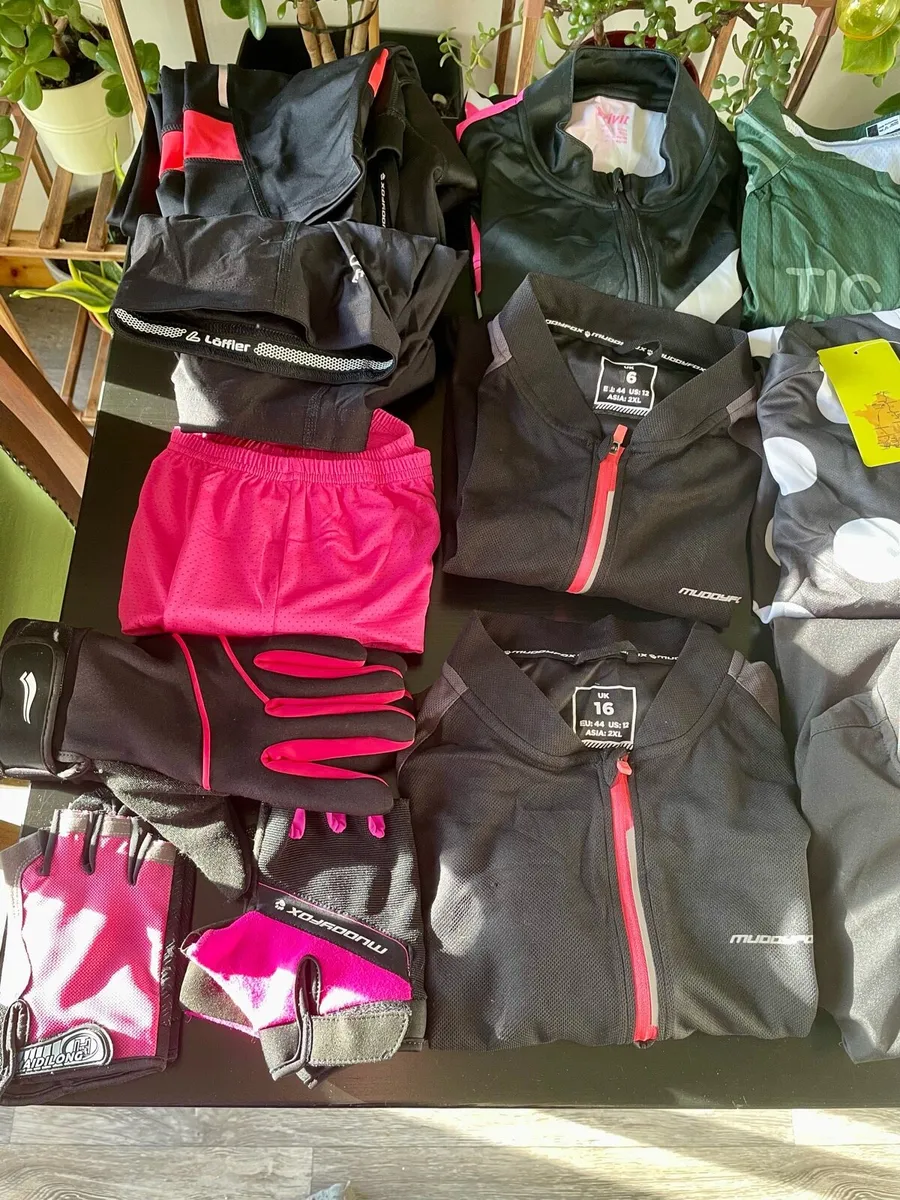 Women’s Cycling Clothes - Image 2