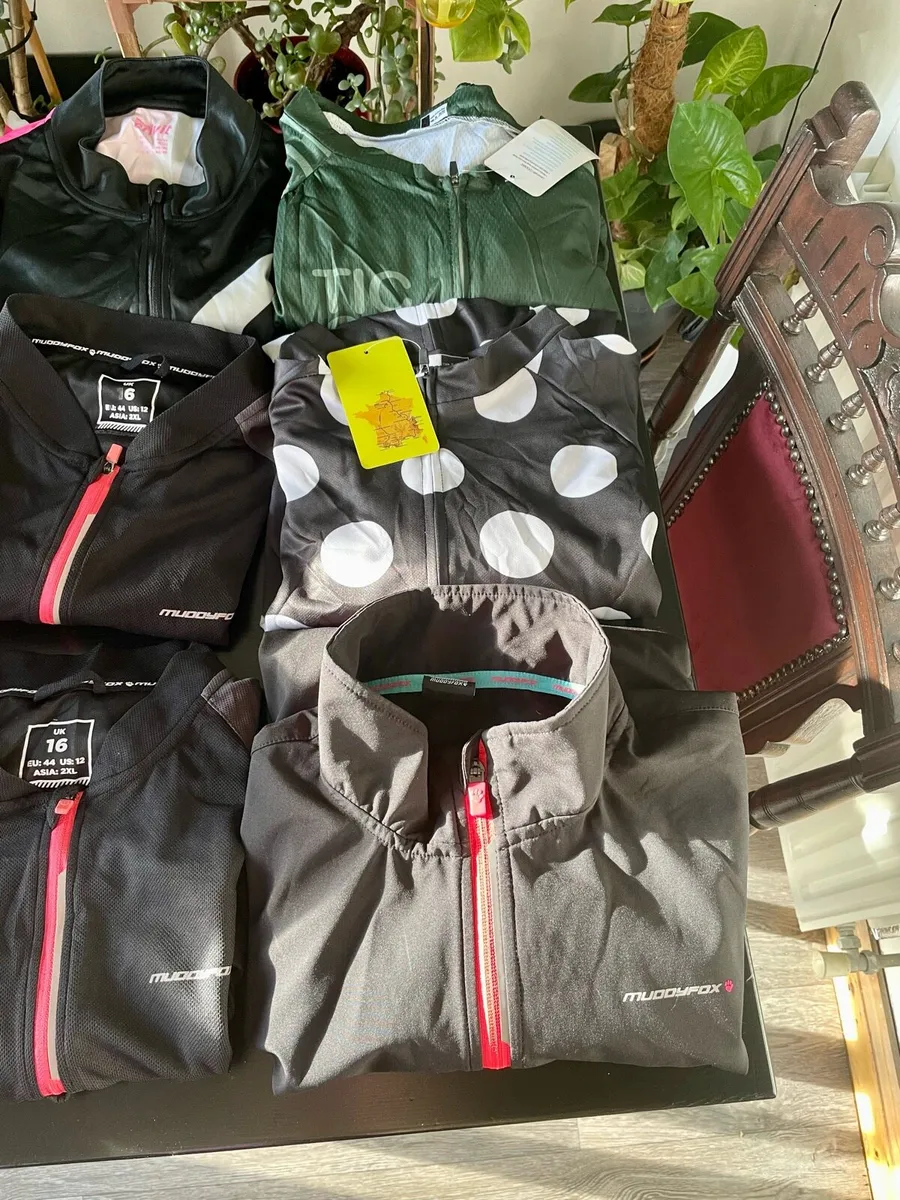 Women’s Cycling Clothes - Image 3