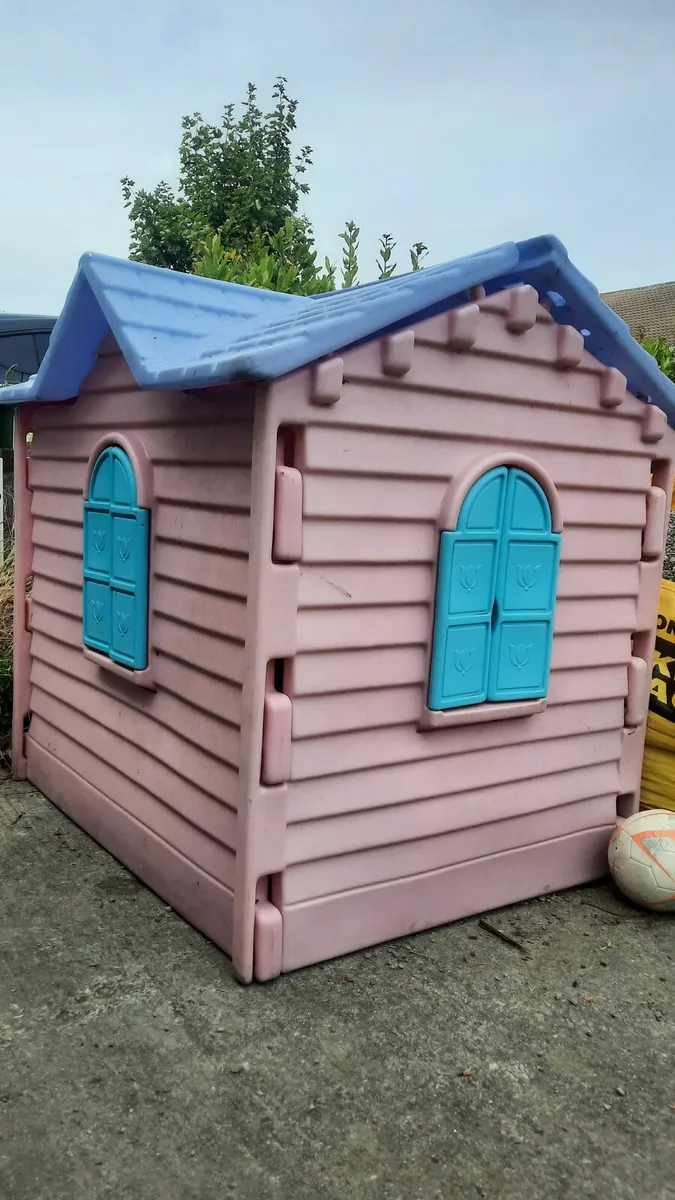 Little Tykes Playhouse - Image 2