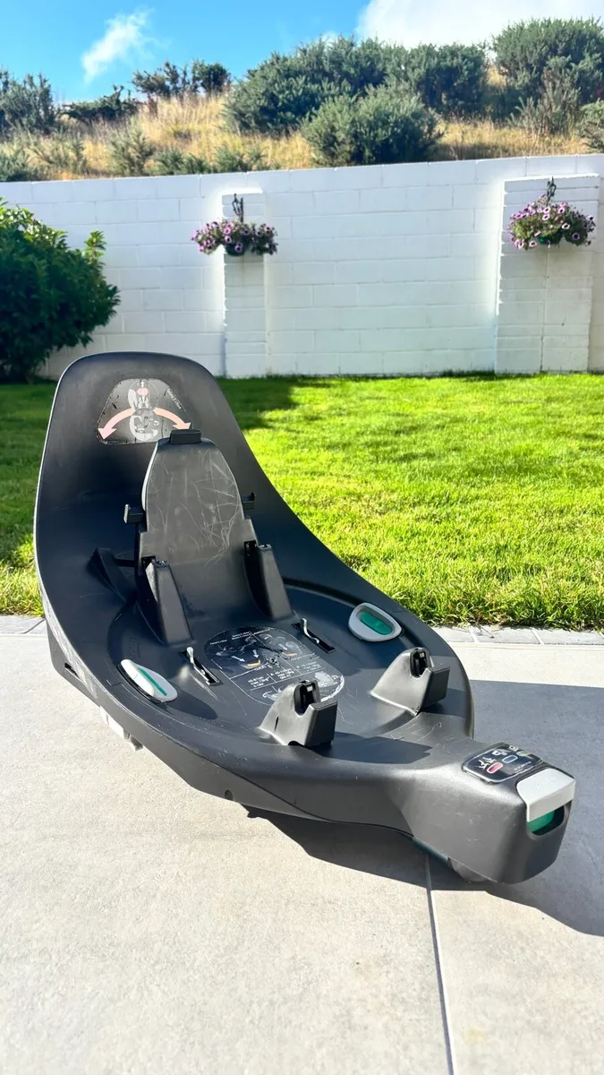 Cybex Cloud Z i-Size + Base Z + Sensor - Image 3