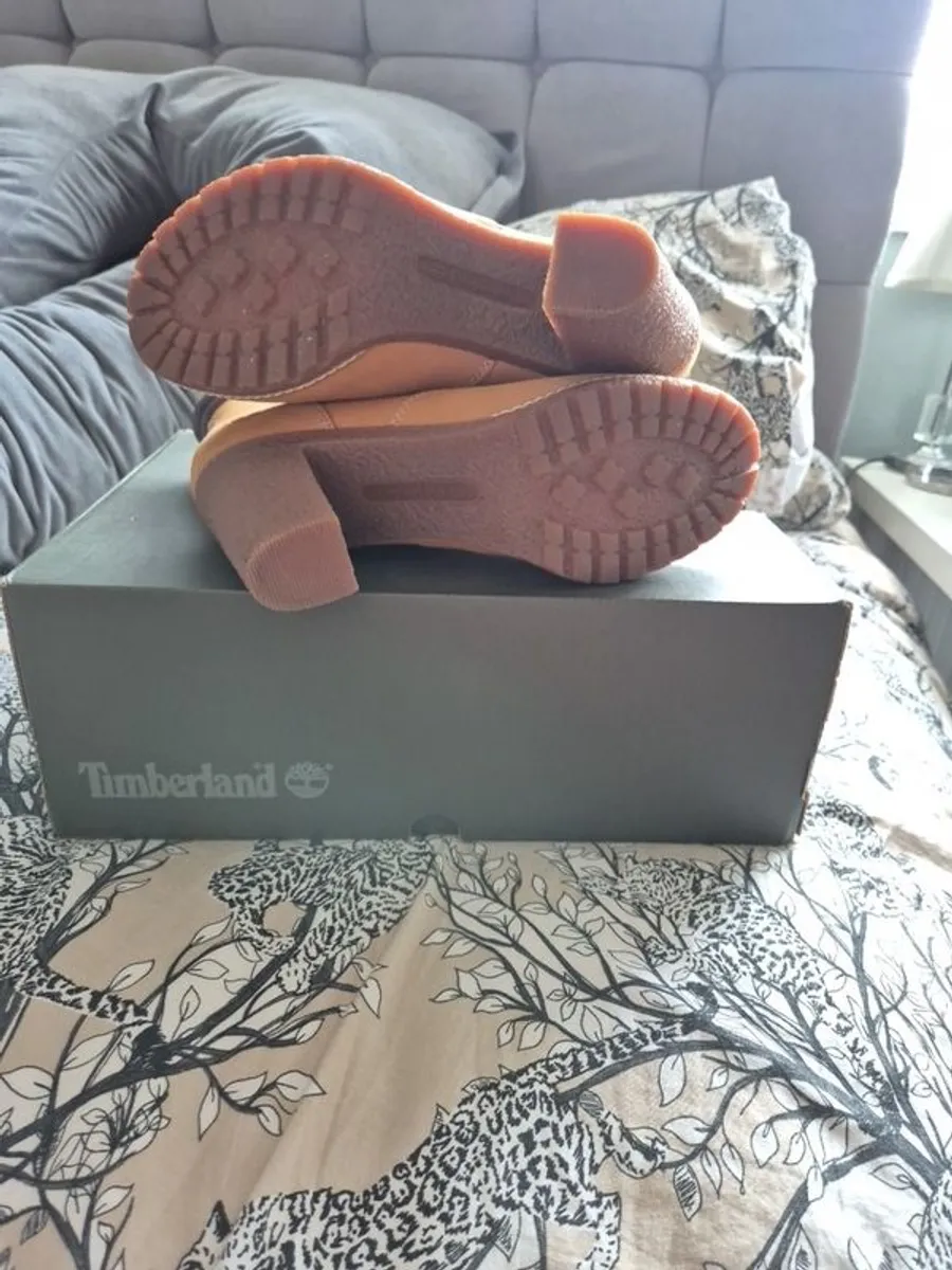 womens timberlands boots - Image 3