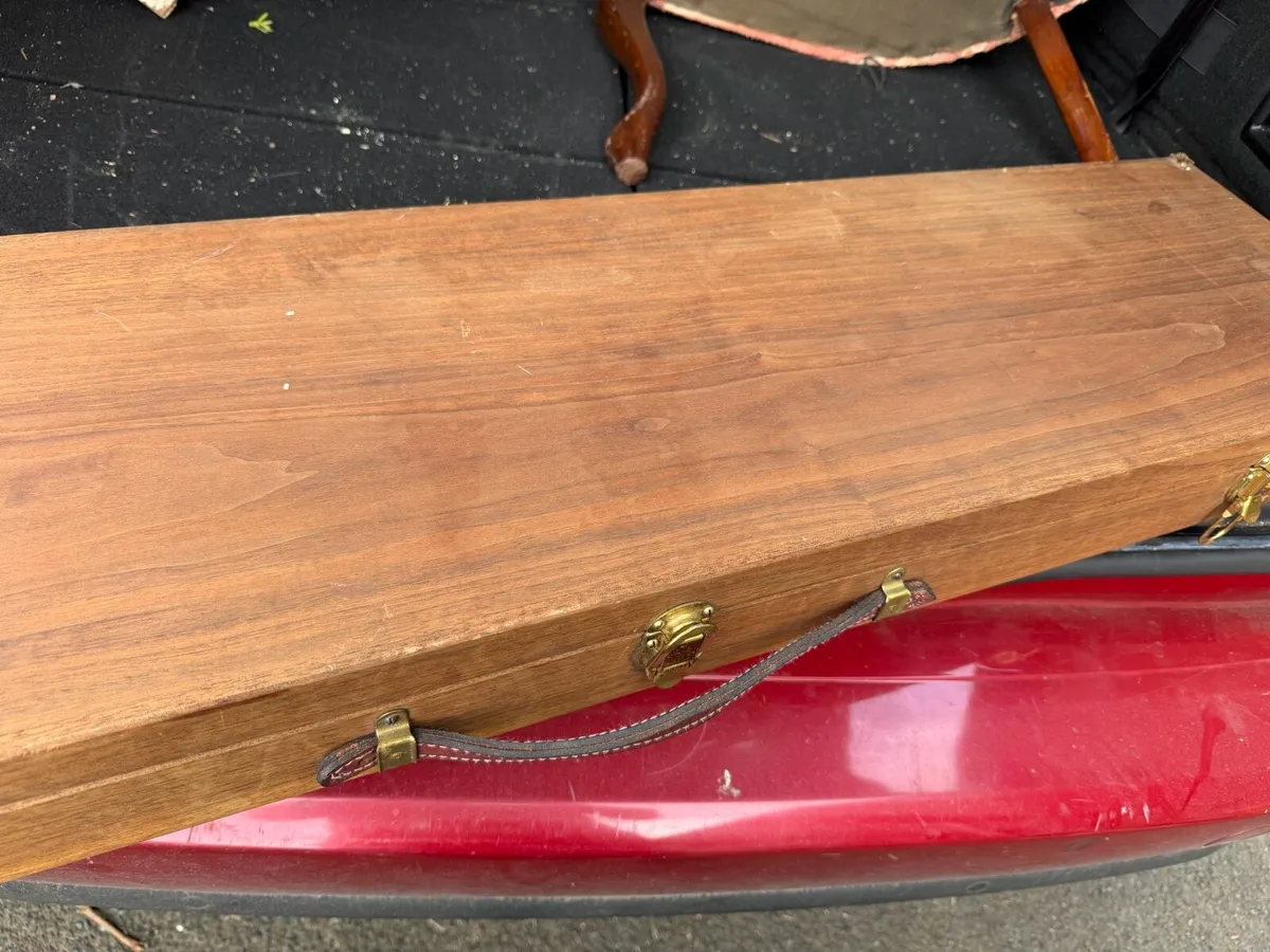 Well made wall hanger in display box - Image 3