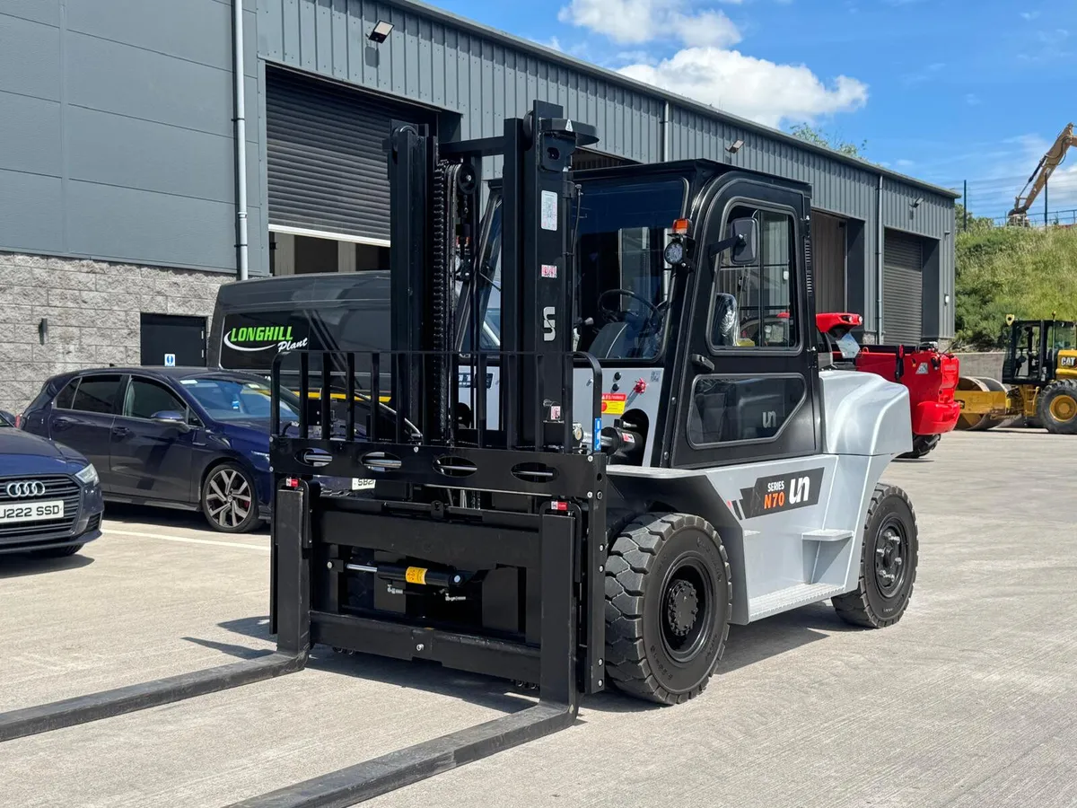 New Unused UN N70 SERIES 7T Forklift - Image 2