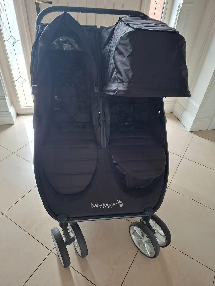 Baby jogger double buggy - Image 1