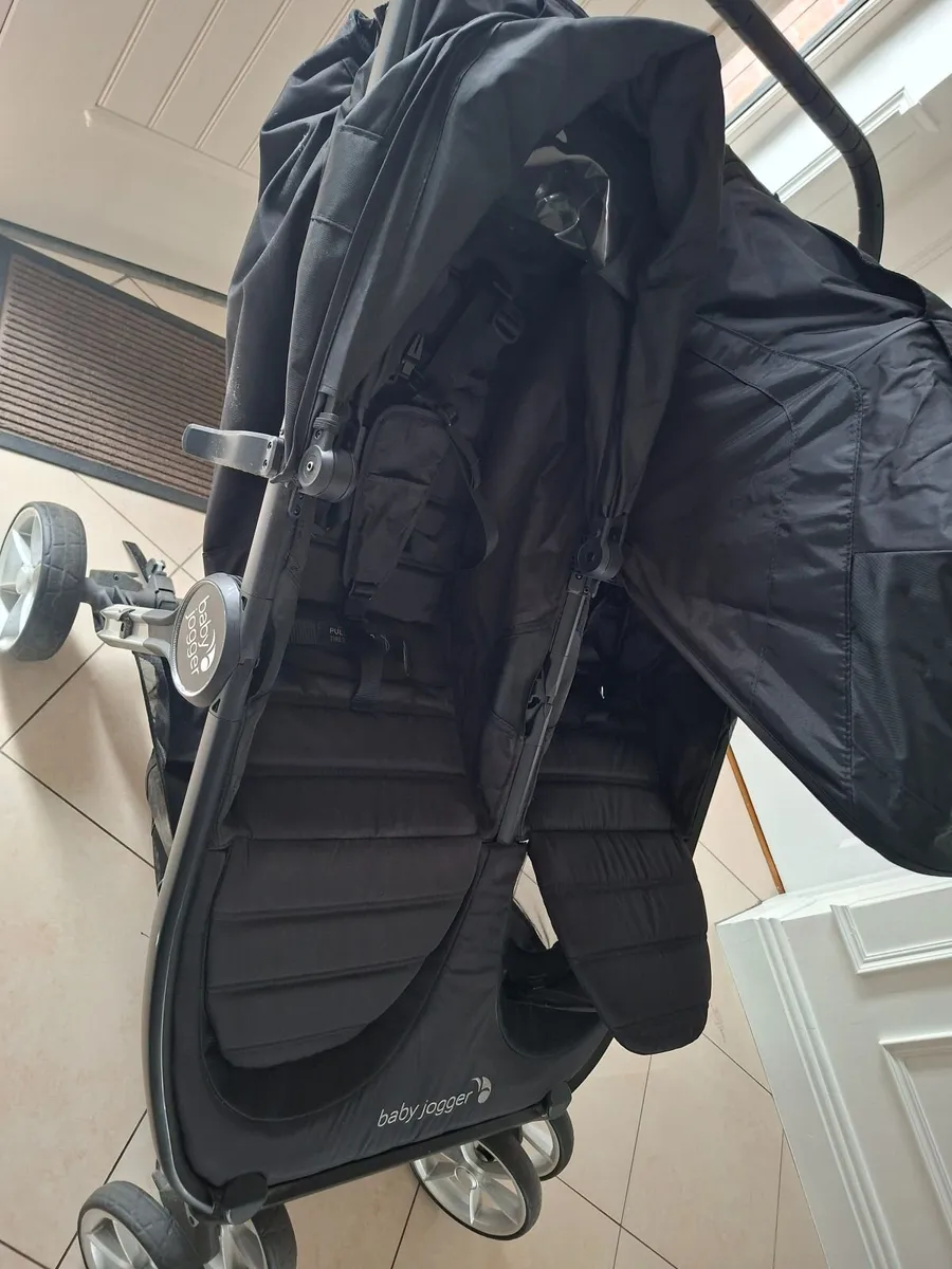 Baby jogger double buggy - Image 2