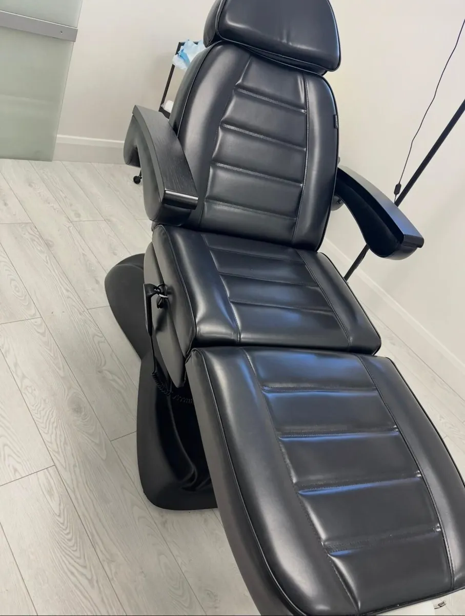 Beauty Clinic Equipment - Image 1
