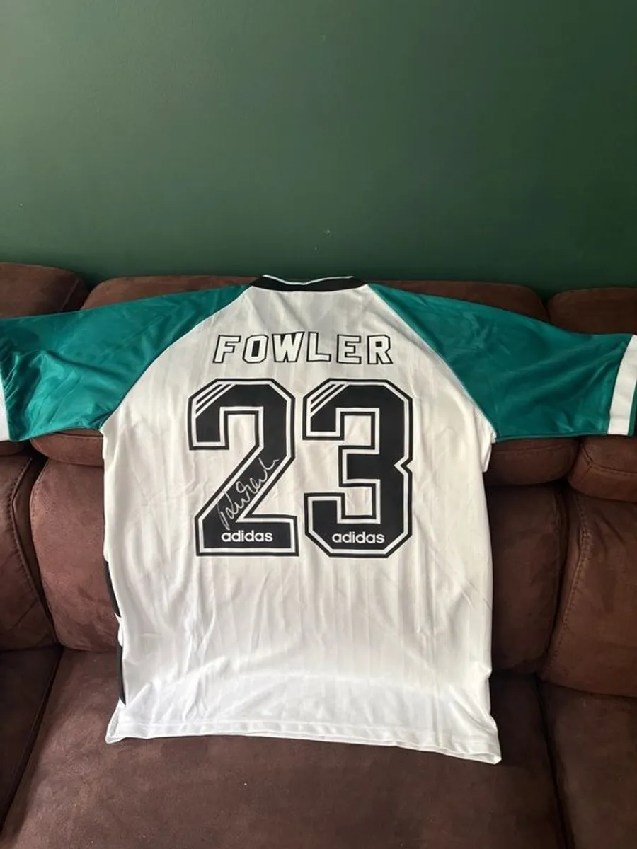 Robbie Fowler signed Liverpool away jersey - Image 1