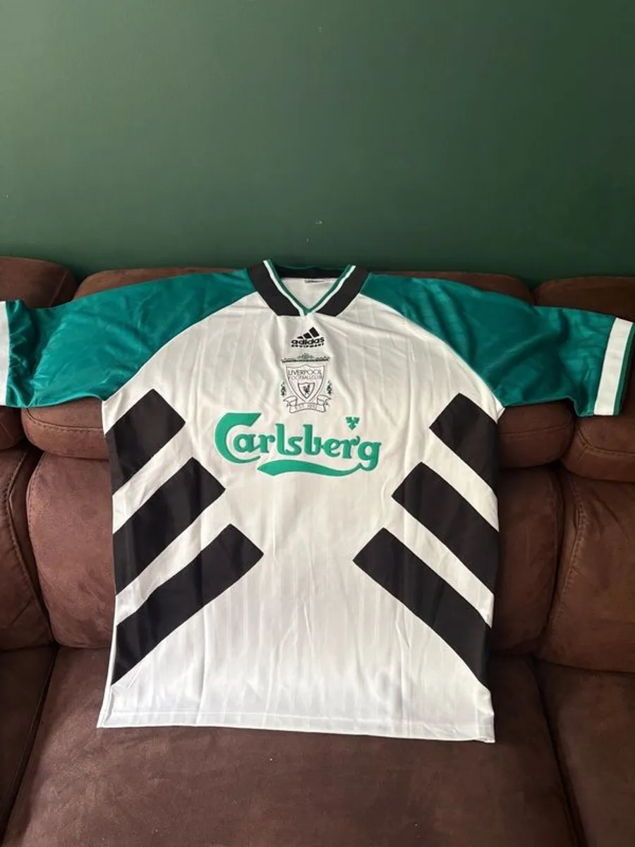 Robbie Fowler signed Liverpool away jersey - Image 4