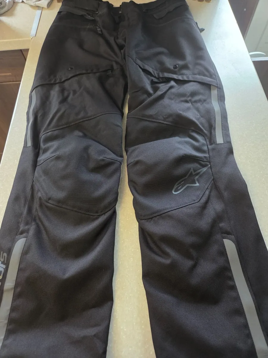 Motorcycle Gear - Image 4