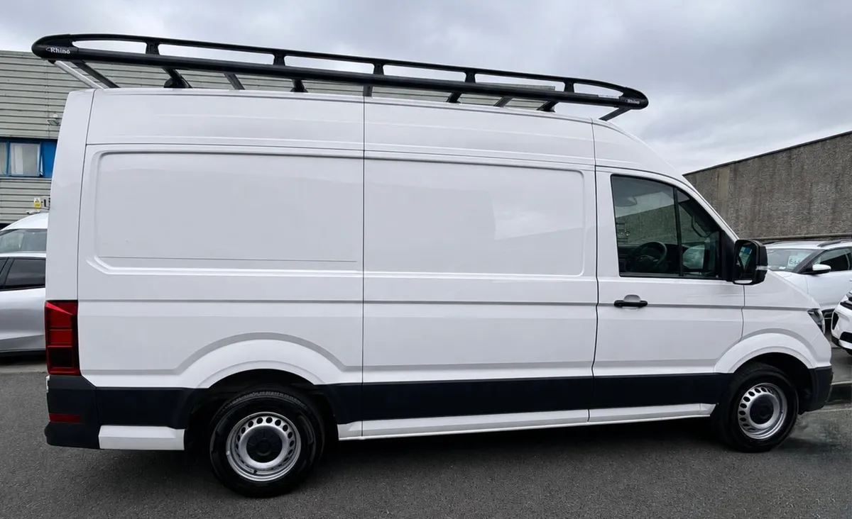 2023 Volkswagen Crafter 52,000km MWB - Image 4