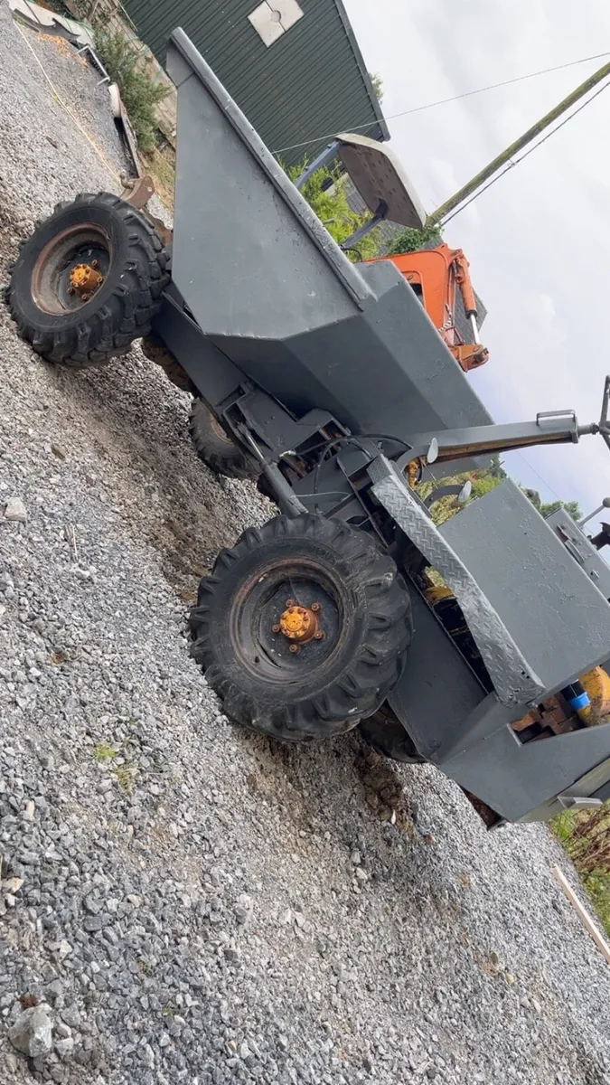 2 Ton straight tip dumper - Image 2