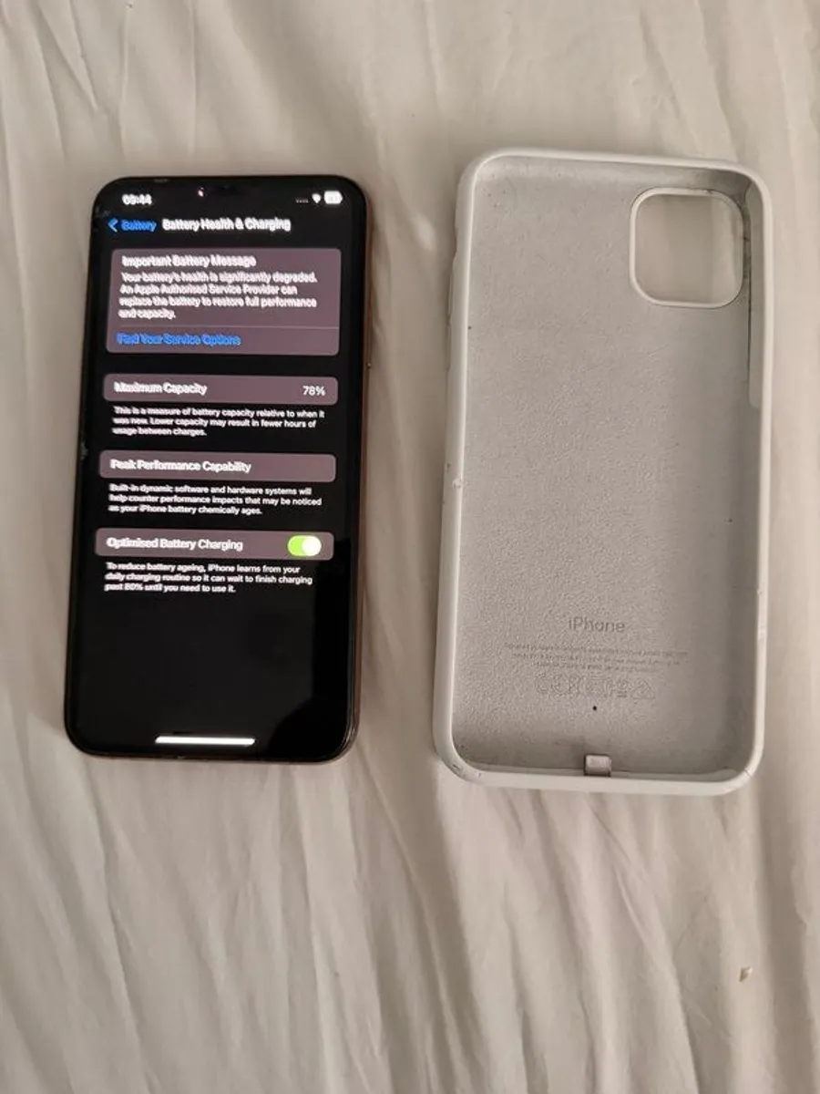 iPhone 11 Pro Max - Image 1