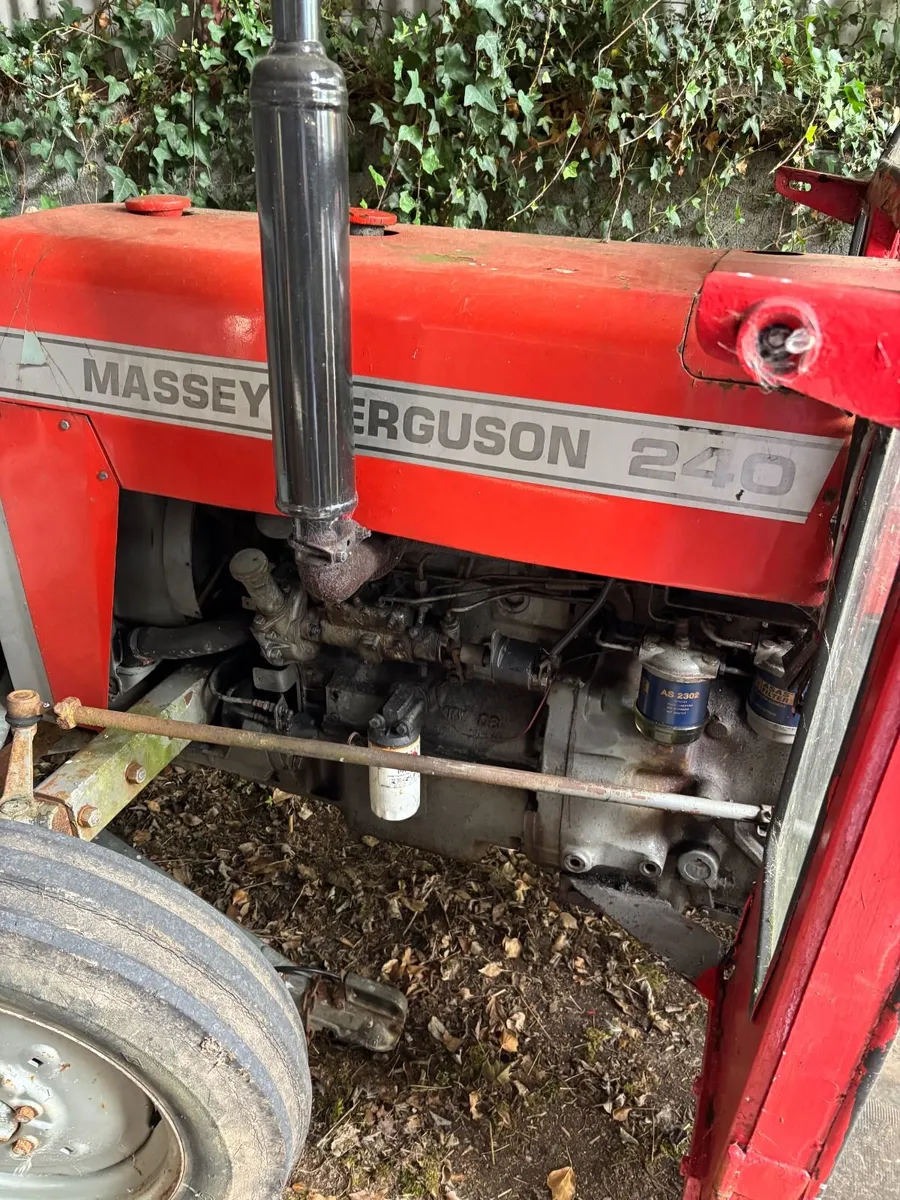 Massey Ferguson 1988 - Image 2