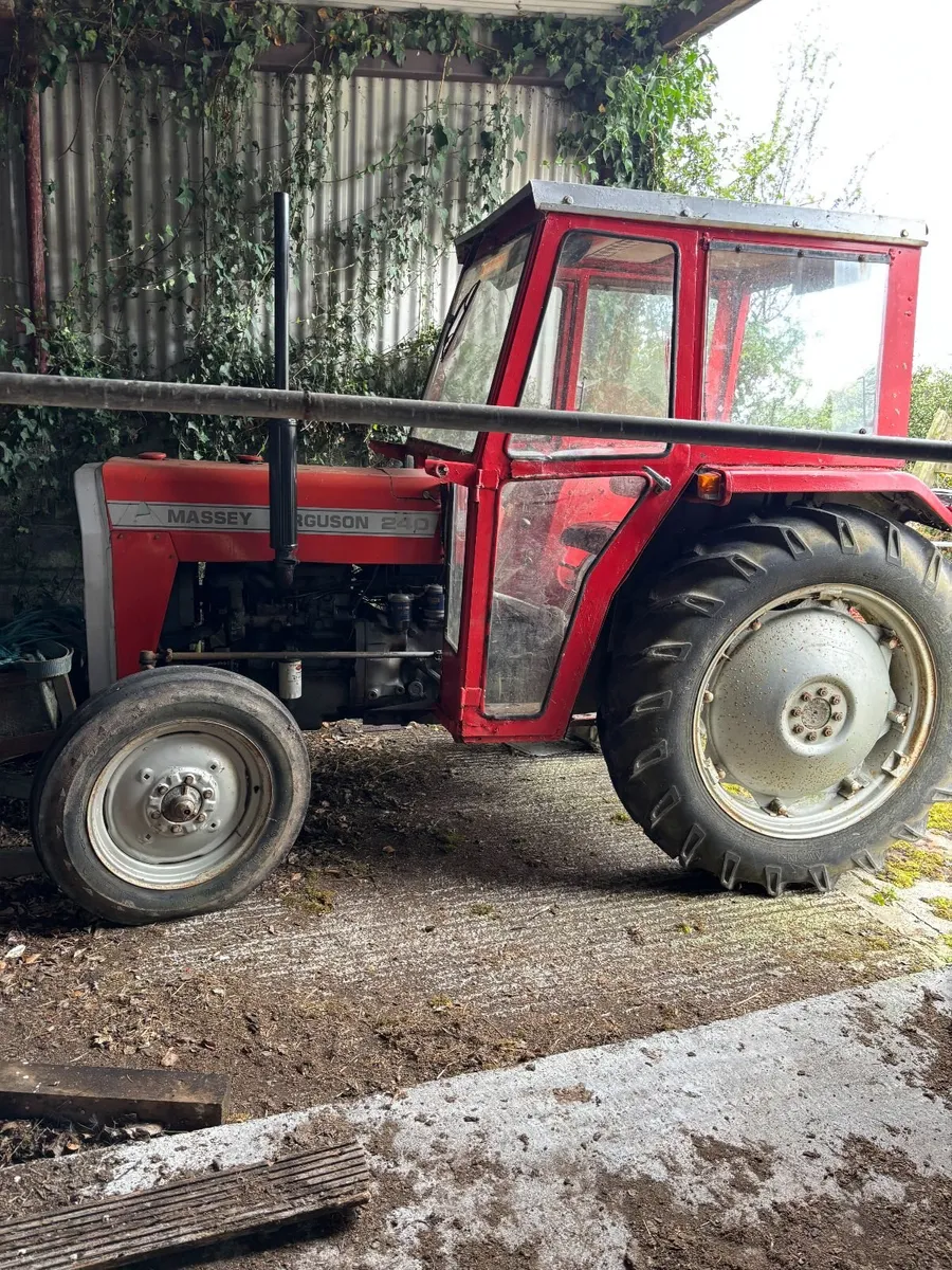 Massey Ferguson 1988 - Image 1