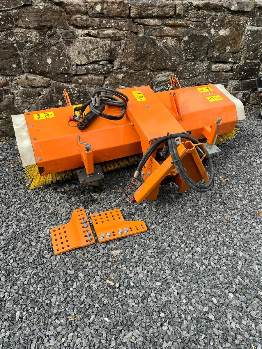 2017 Schmidt road brush - Image 2