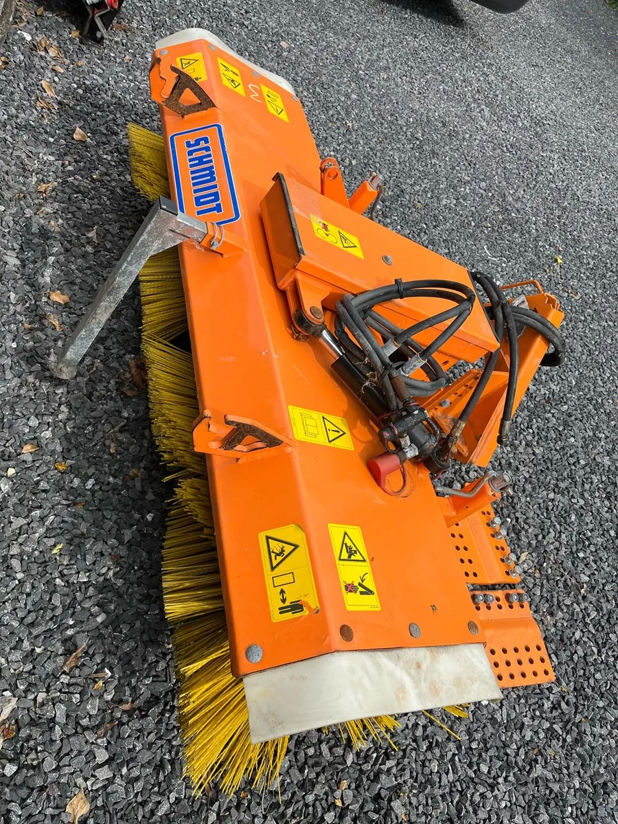 2017 Schmidt road brush - Image 3
