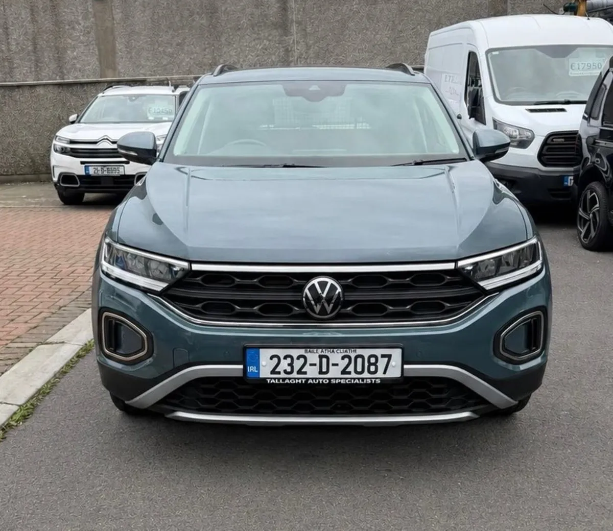 2023 Volkswagen T-Roc Commercial - Image 2