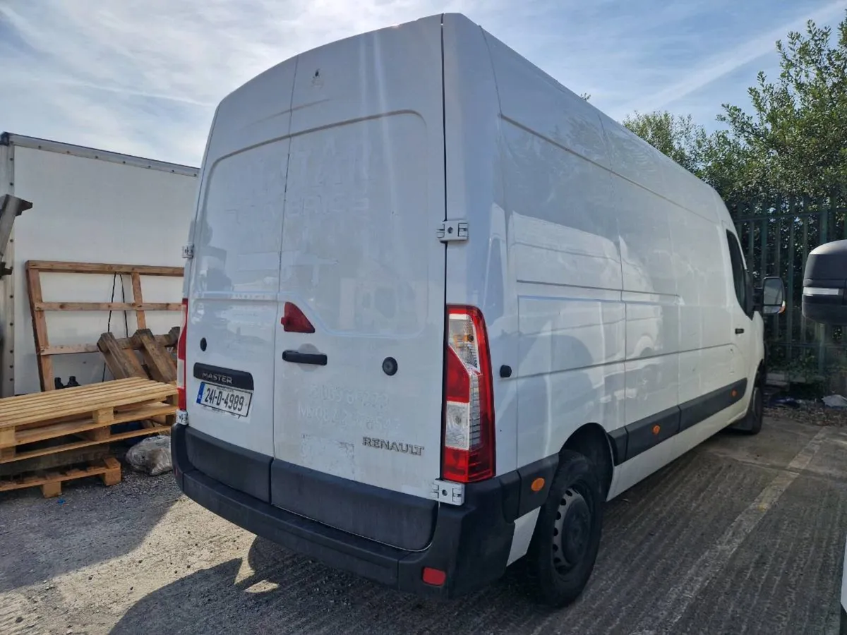 2024 RENAULT MASTER LWB LIGHT FRONT DAMAGE - Image 2