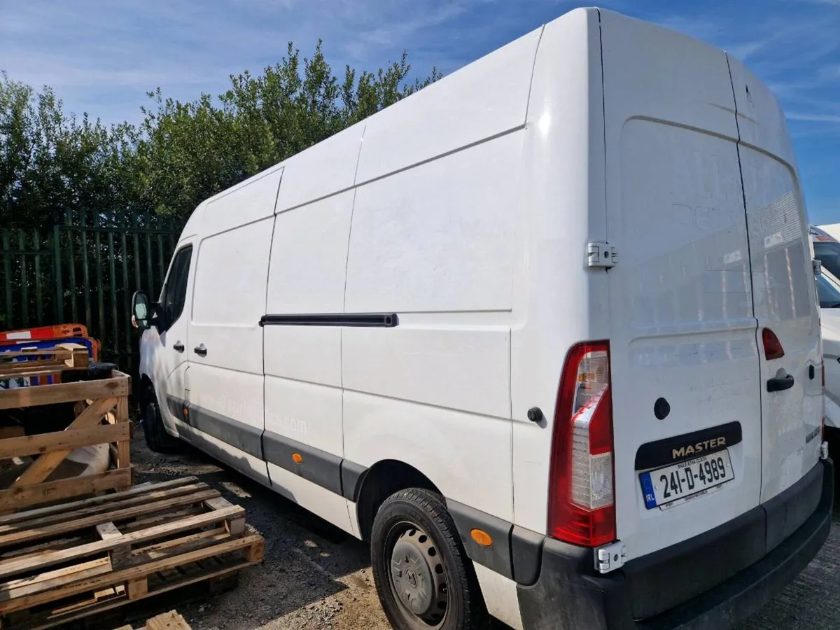 2024 RENAULT MASTER LWB LIGHT FRONT DAMAGE - Image 3
