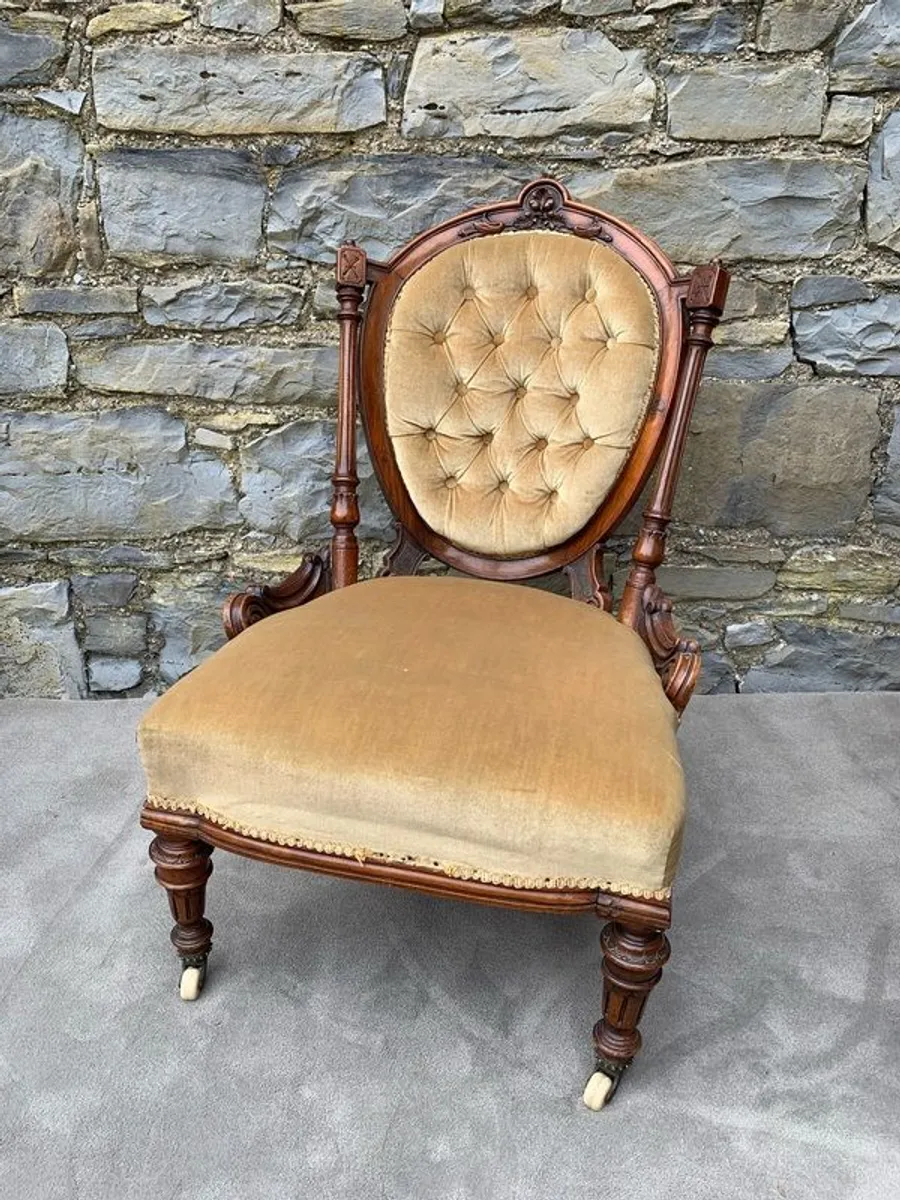Superb Pair of 19th Century Walnut Armchairs. - Image 3
