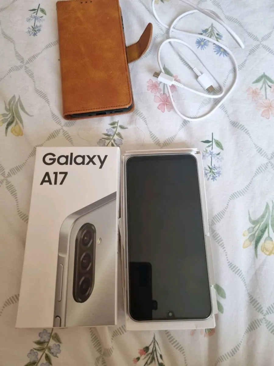Samsung A17 phone - Image 2
