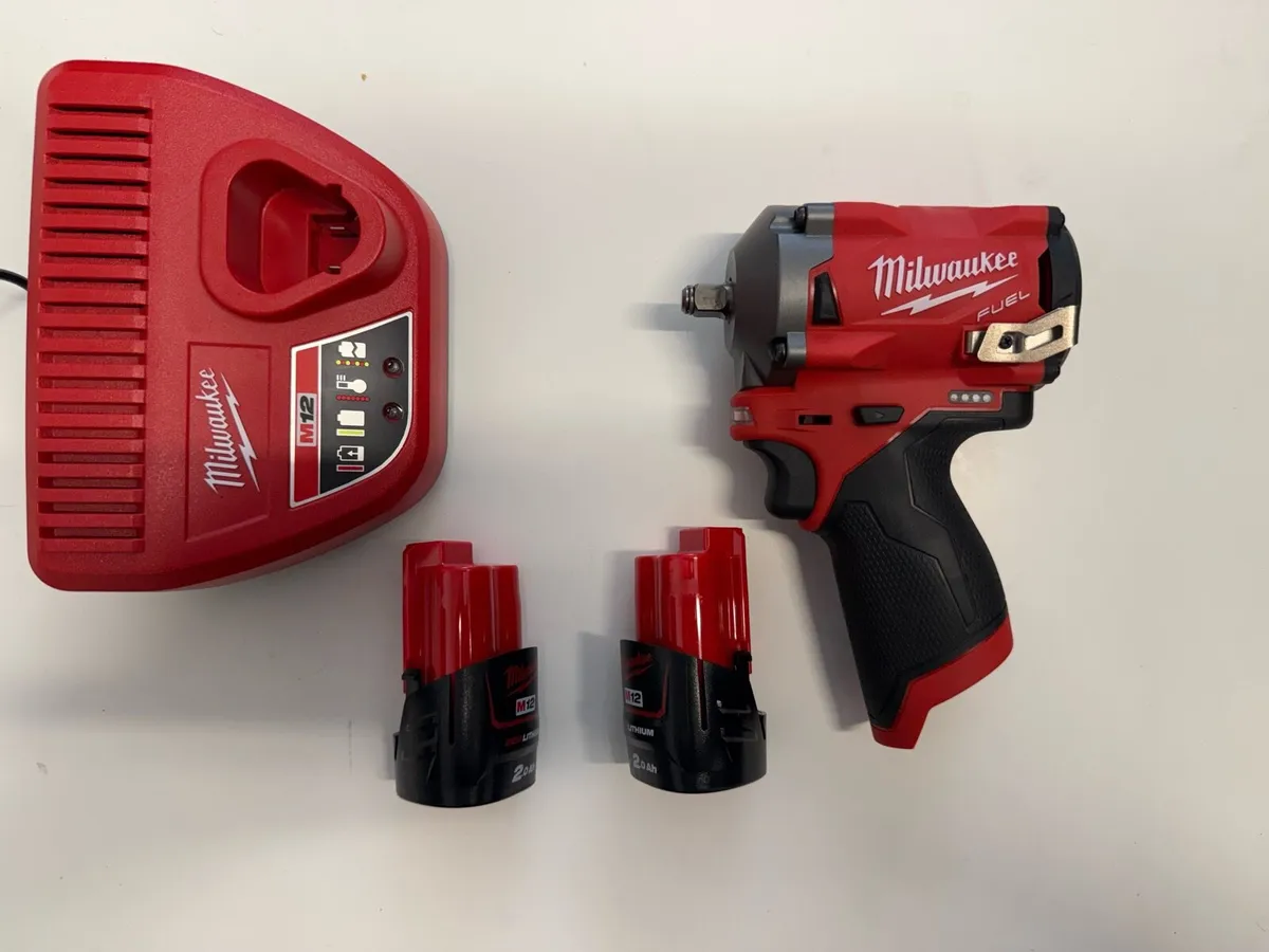 Milwaukee M12 impact wrench - Image 1