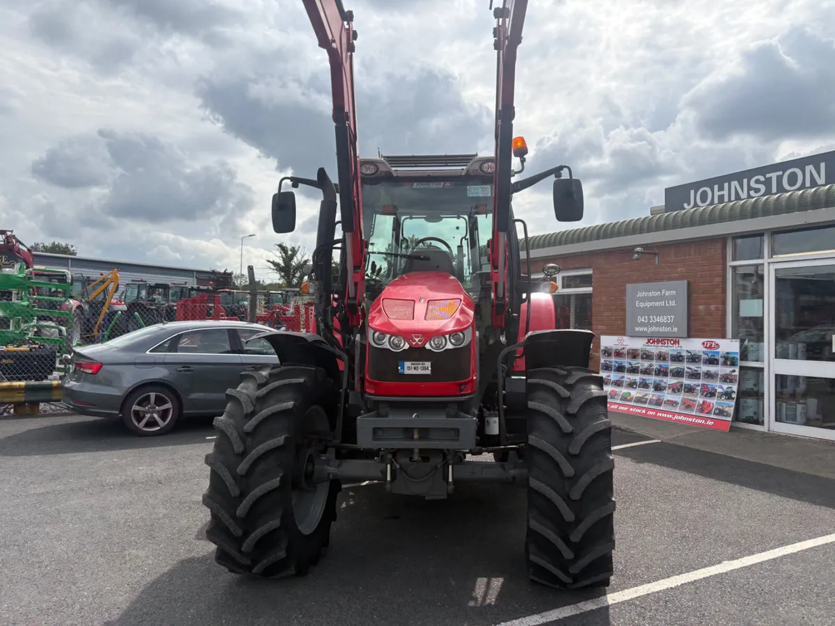 Massey Ferguson 5613 - Image 3