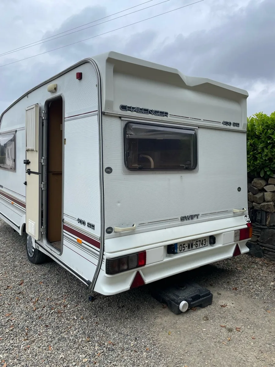 Lightweight 2 berth caravan - Image 3