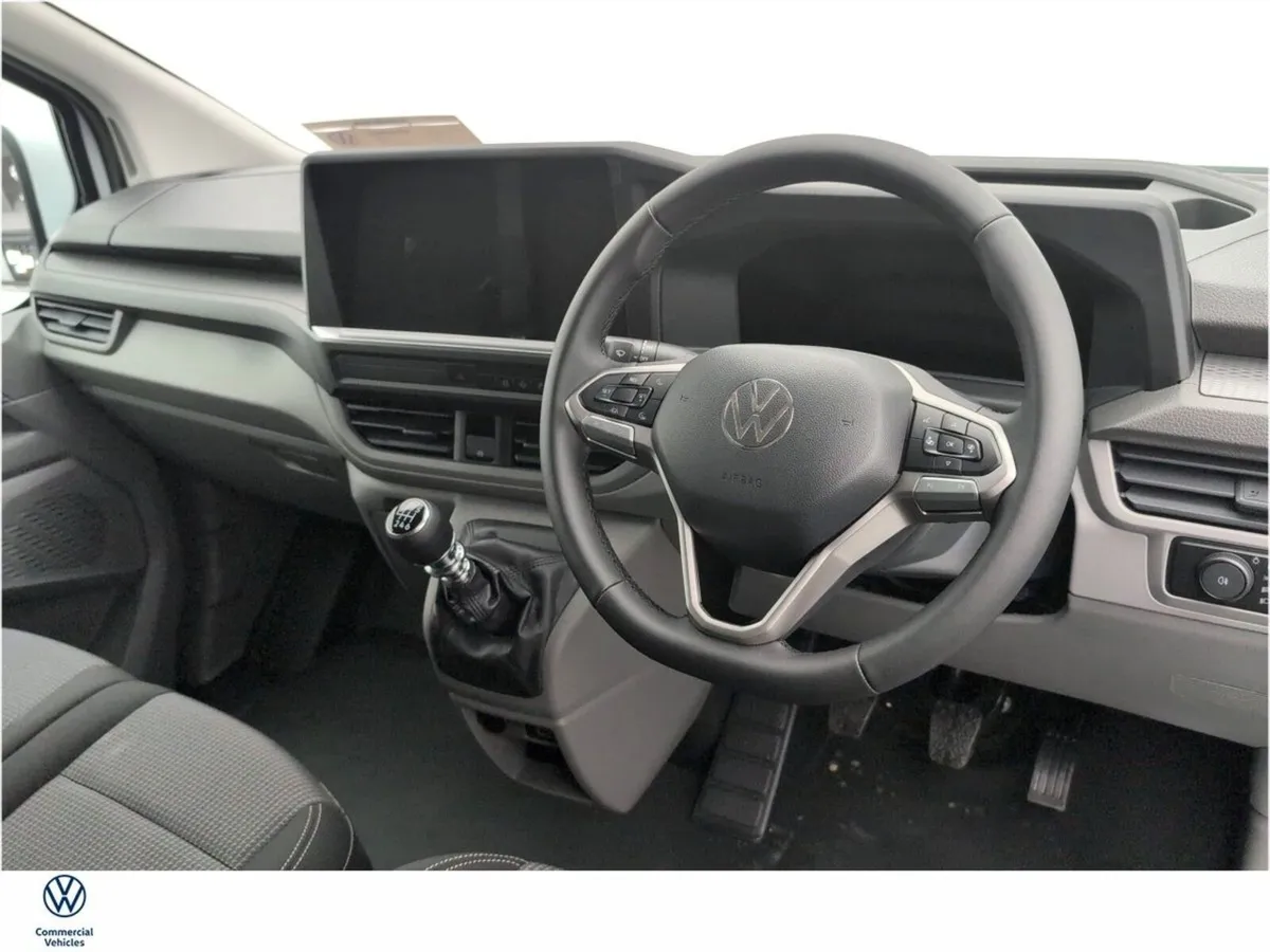 Volkswagen Transporter 28 VAN LWB HIGHLINE 110HP * - Image 3