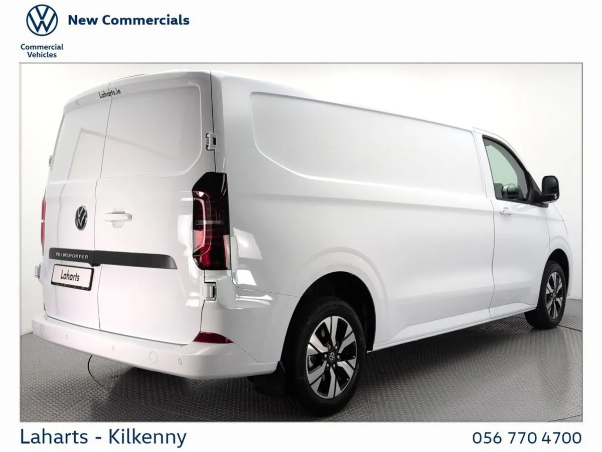 Volkswagen Transporter 28 VAN LWB HIGHLINE 110HP * - Image 4