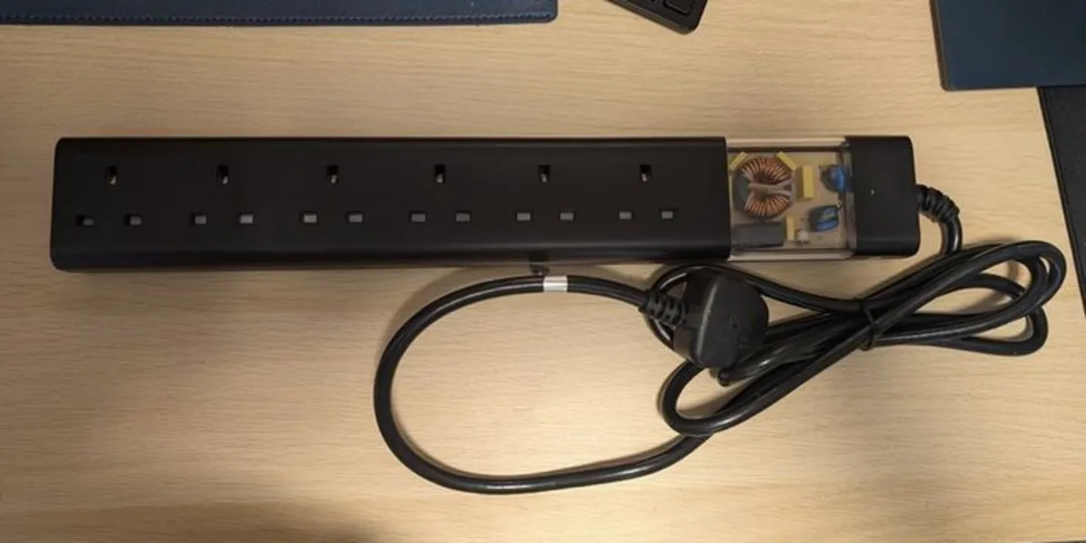 Tacima CS947 6-Way Mains Conditioner