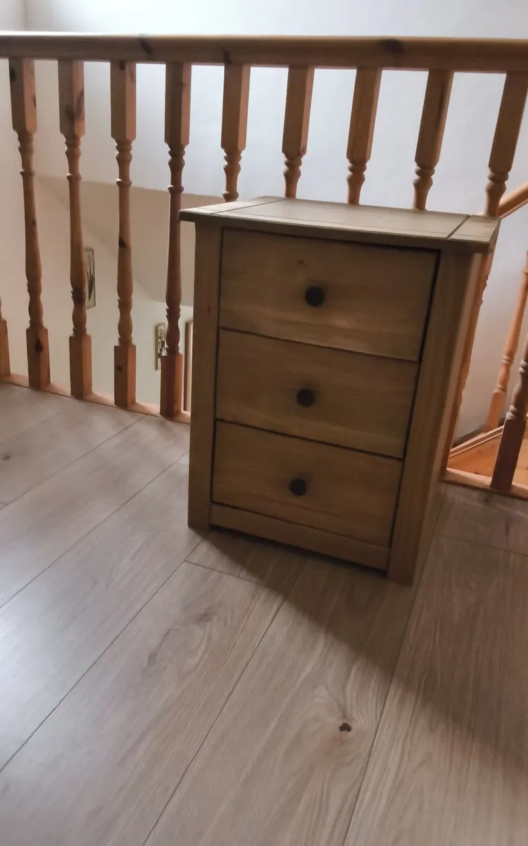 As new Corona 3 draw  locker - Image 1