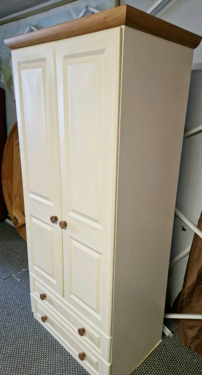 Wardrobe - Image 3