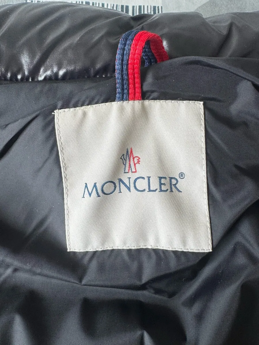 Moncler gilet - Image 2