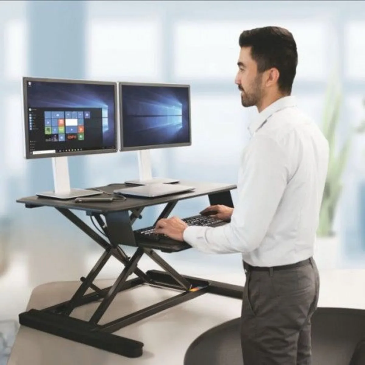 Kensington Smartfit Sit Stand Desk - Image 1