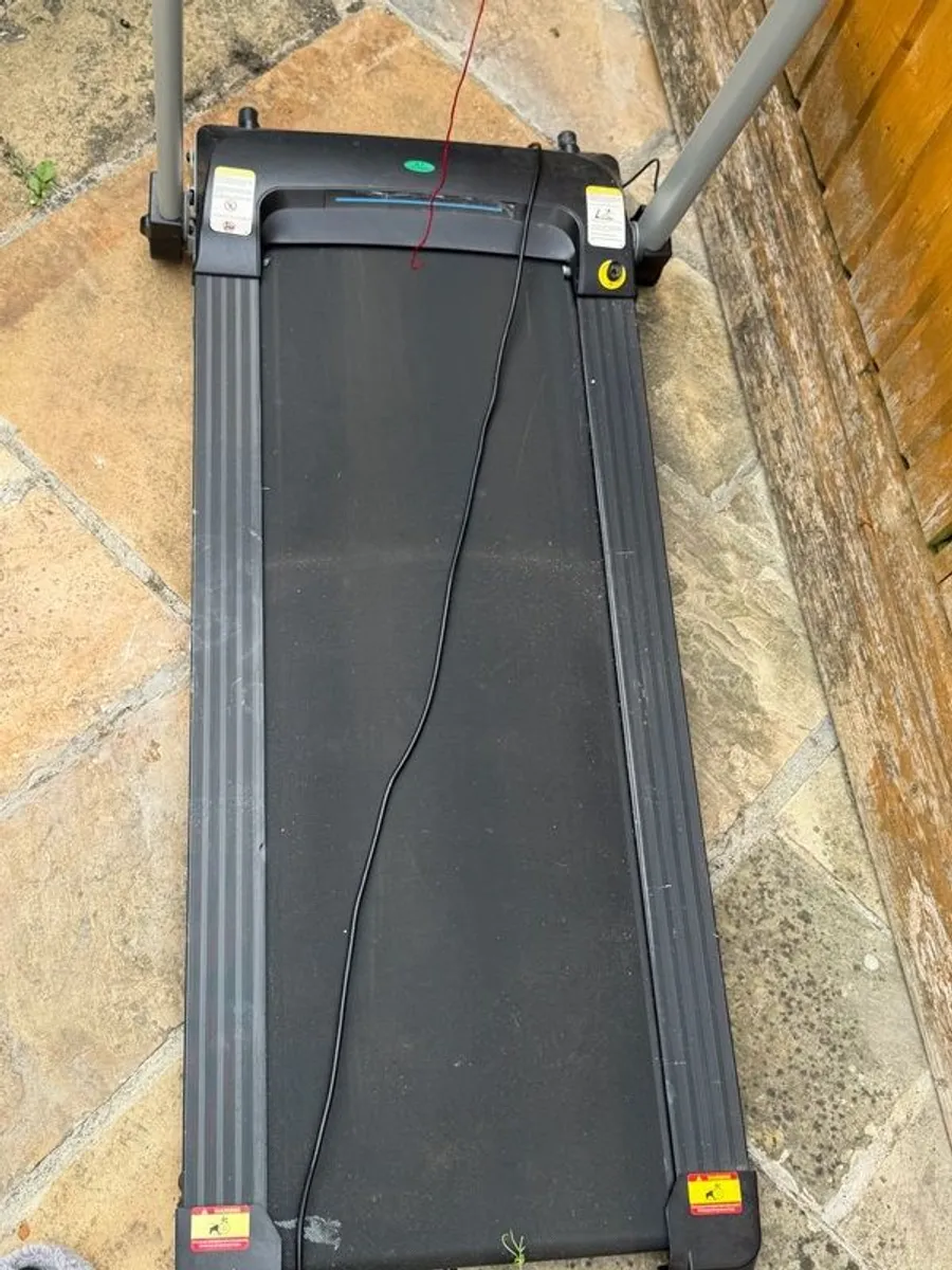 motorised treadmill - Image 4